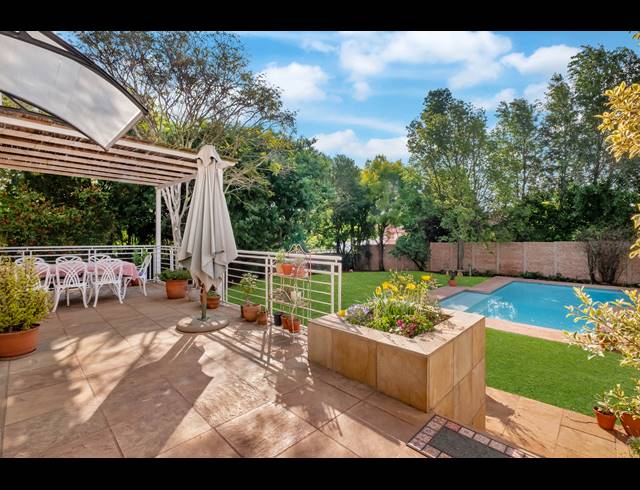 4 BEDROOM HOUSE FOR SALE IN EMMARENTIA